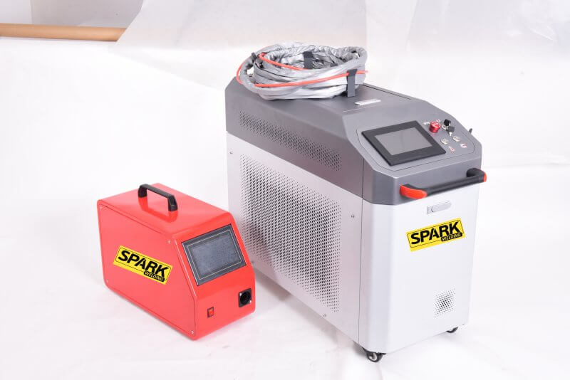 Аппарат для ручной лазерной сварки, резки и чистки LWC 1000 W SPARK